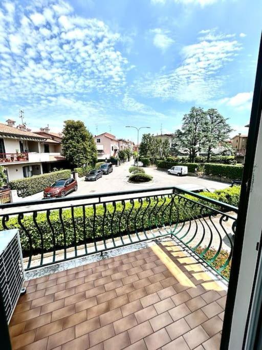 Appartamento Chloe Σιρμιόνε Εξωτερικό φωτογραφία